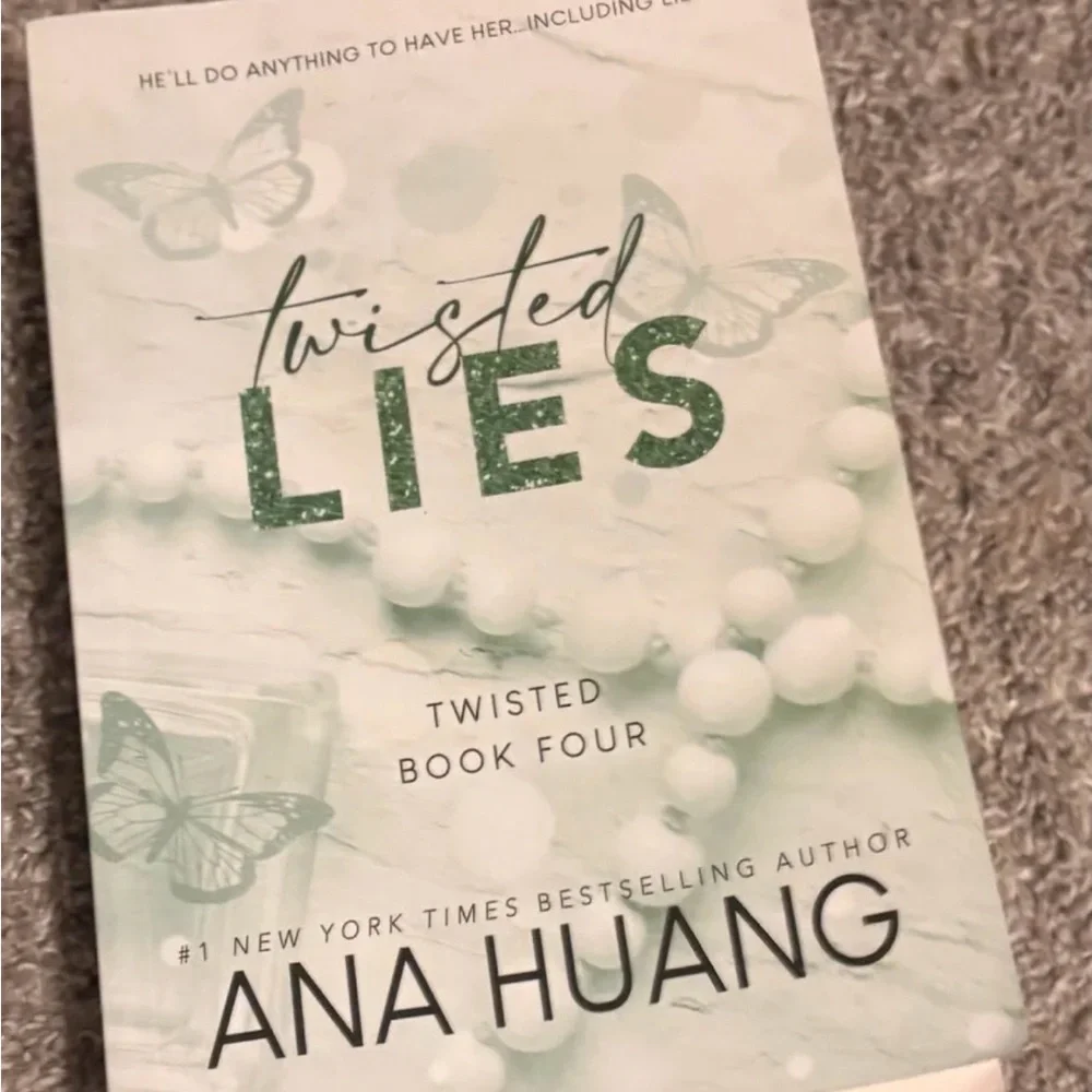 Twisted Series by Ana Huang - Picture 9 of 10